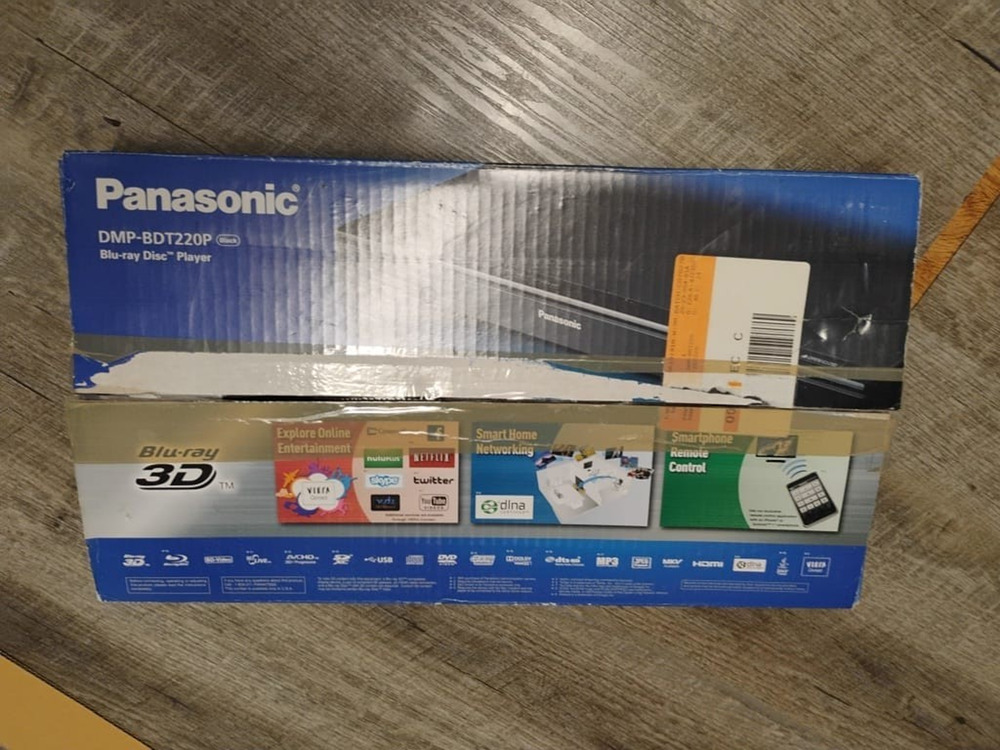 Panasonic Smart Network 3D Blu-Ray Player DMP-BDT220P